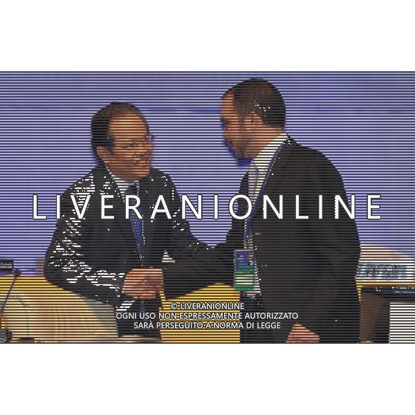 (110106) -- DOHA, Jan. 06, 2011 () -- Jordan\'s Prince Ali bin al-Hussein (R), the new elected FIFA Vice President, congratulates Thailand\'s Worawi Makudi during the 24th Asian Football Confederation (AFC) congress in Doha, capital of Qatar, Jan. 6, 2011. Worawi Makudi retained his seat on FIFA\'s influential executive committee. (/Chen Shaojin) ©photoshot/Agenzia Aldo Liverani Sas - ITALY ONLY - 24mo congresso dell\'Asian Football Confederation (AFC) a Doha, capitale del Qatar, 6 gennaio 2011.