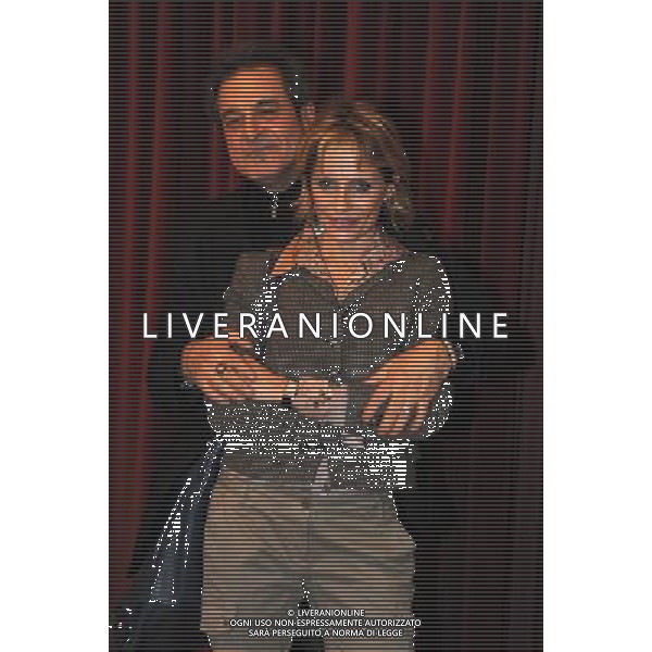 MILANO 10/1/2011 TEATRO MANZONI VIA MANZONI PRESENTAZIONE DELLO SPETTACOLO TEATRALE: \'IL CATALOGO\' NELLA FOTO ISABELLA FERRARI ED ENNIO FANTASTICHINI FOTO ROMANO/AG ALDO LIVERANI