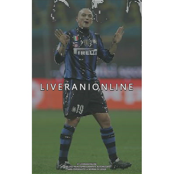 Milano 12-01-2011 Coppa Italia TIM CUP 2010/11 inter-genoa 3:2 nella foto esteban cambiasso ph marco luzzani/ag aldo liverani s.a.s.