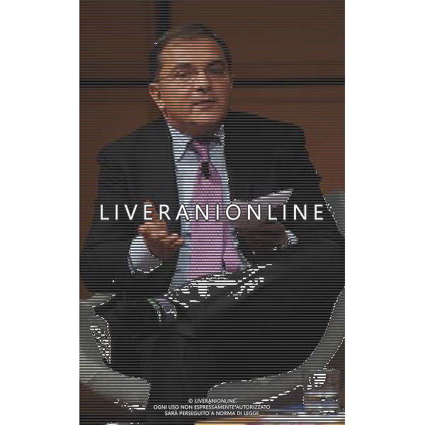 MILANO 13/1/2011 IL SOLE 24 ORE VIA MONTE ROSA, 91 GECO. LE GIORNATE DELL\' ECONOMIA COOPERATIVA NELLA FOTO MAURIZIO DE LUCIA SOSTITUTO PROCURATORE ANTIMAFIA FOTO ROMANO/AG ALDO LIVERANI