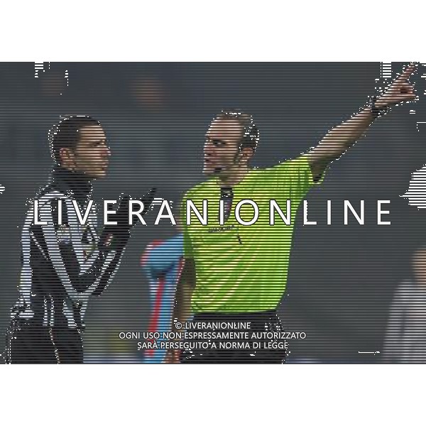 Coppa Italia TIM Cup 2010/2011 Ottavi di Finale Torino - 13.01.2011 Juventus-Catania Nella Foto:bonucci protesta con russo /Ph.Vitez-Ag. Aldo Liverani