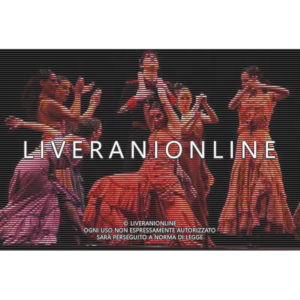 (110113) -- NANNING, Jan. 13, 2011 () -- Photo taken on Jan. 12, 2011 shows a scene of the flamenco dance drama \'Carmen\' at a theater in Nanning, capital of southwest China\'s Guangxi Zhuang Autonomous Region. The dance drama created by famous Spanish choreographer Rafael Aguilar was performed in Nanning Wednesday night. (/Tang Huiji) (mcg) ©photoshot/Agenzia Aldo Liverani Sas - ITALY ONLY - Il dramma di danza flamenco \'Carmen\' creata dal famoso coreografo spagnolo Rafael, in scena al teatro di Nanning, capitale della Cina sud-occidentale di Guangxi Zhuang Regione Autonoma.