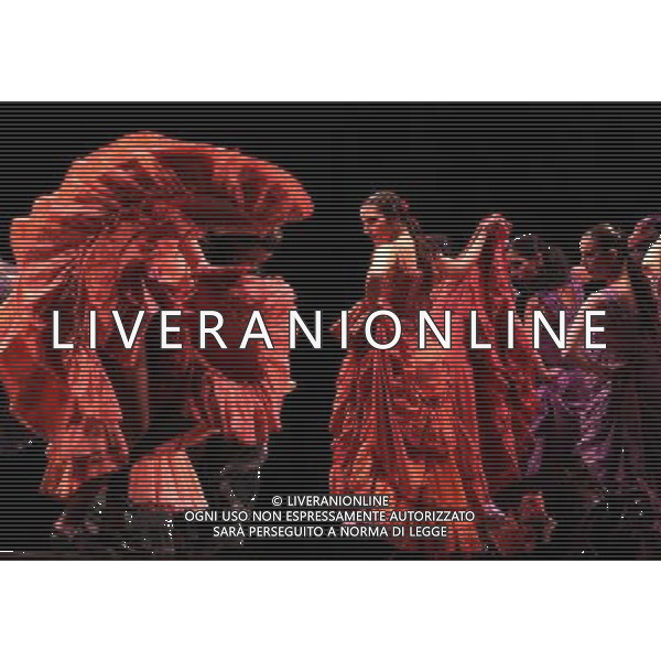 (110113) -- NANNING, Jan. 13, 2011 () -- Photo taken on Jan. 12, 2011 shows a scene of the flamenco dance drama \'Carmen\' at a theater in Nanning, capital of southwest China\'s Guangxi Zhuang Autonomous Region. The dance drama created by famous Spanish choreographer Rafael Aguilar was performed in Nanning Wednesday night. (/Tang Huiji) (mcg) ©photoshot/Agenzia Aldo Liverani Sas - ITALY ONLY - Il dramma di danza flamenco \'Carmen\' creata dal famoso coreografo spagnolo Rafael, in scena al teatro di Nanning, capitale della Cina sud-occidentale di Guangxi Zhuang Regione Autonoma.