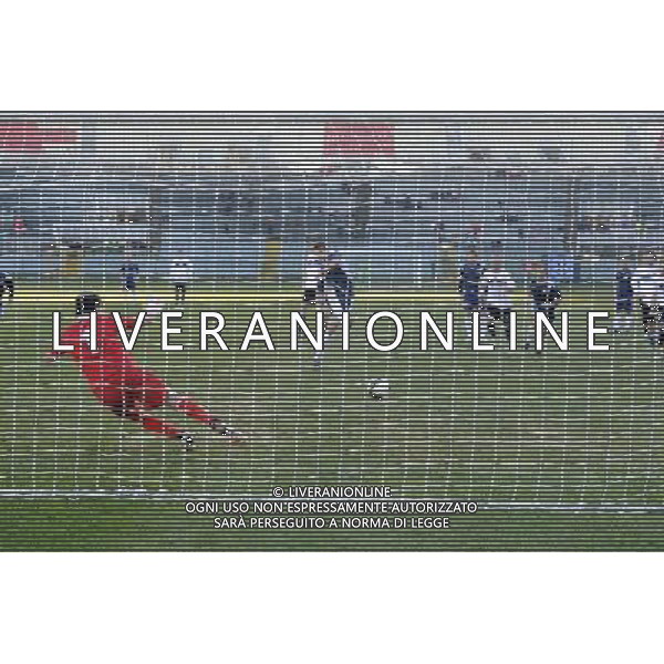 Roma - 15/01/2011 - Stadio Flaminio - Campionato Lega Pro 2010/2011 - Prima Divisione gir. B - Atletico Roma vs Pisa - nella foto: il rigore del 3 a 1 di daniel ciofani © Fabrizio Corradetti - ag. Aldo Liverani Sas