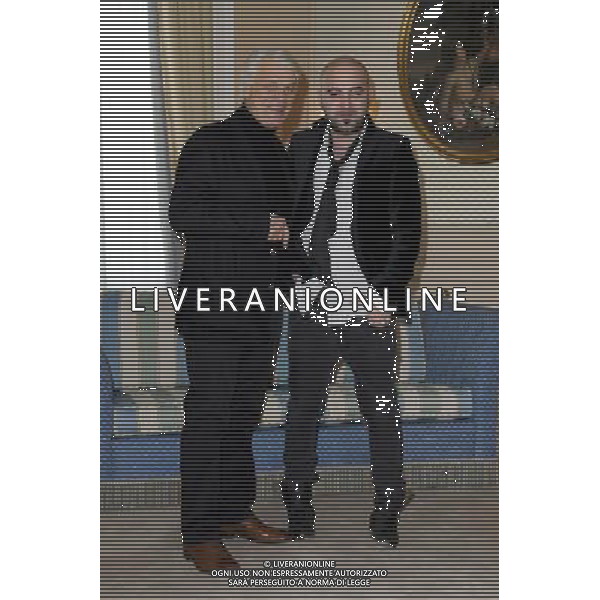 Roma - 17/01/2011 - Hotel Flora - Photocall del film \' Vallanzasca - Gli Angeli del male \' - nella foto: Il regista Michele Placido con Giuliano Sangiorgi il cantante dei Negroamaro che ha realizzato le musiche del film © Fabrizio Corradetti - Ag. Aldo Liverani sas