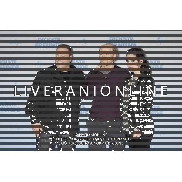 Actor Kevin James, director Ron Howard and actress Winona Ryder at the photocall for \'Dickste Freunde / The Dilemma\' at Hotel Adlon, Berlin ©FUTURE IMAGE/NEWSPIX/AG ALDO LIVERANI SAS - ITALY ONLY - *** Local Caption *** .