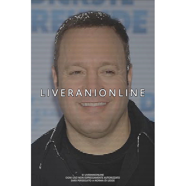 Actor Kevin James at the photocall for \'Dickste Freunde / The Dilemma\' at Hotel Adlon, Berlin ©FUTURE IMAGE/NEWSPIX/AG ALDO LIVERANI SAS - ITALY ONLY - *** Local Caption *** .