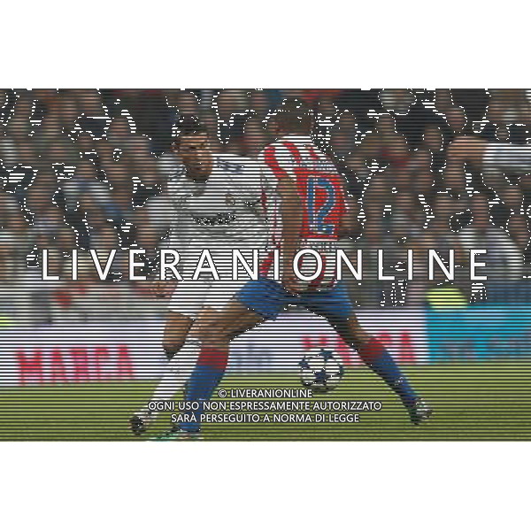 Atletico de Madrid\'s Paulo Assuncao and Real Madrid\'s Cristiano Ronaldo during spanish cup match on January 13th 2011. Photo: Cesar Cebolla / ALFAQUI AG ALDO LIVERANI ONLY ITALY