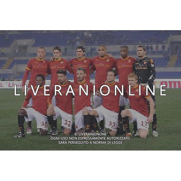 Roma - 19/01/2011 - Stadio Olimpico - TIM CUP 2010/2011 - Ottavi di finale - Roma vs Lazio - nella foto: La formazione della Roma © Fabrizio Corradetti - ag. Aldo Liverani Sas