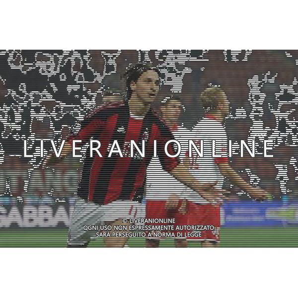 Milan - Bari Coppa Italia Tim Cup 20/01/2011 nella foto esultanza dopo il gol di zlatan ibrahimovic ©luzzani/Agenzia Aldo Liverani Sas