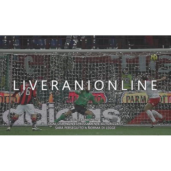 Milan - Bari Coppa Italia Tim Cup 20/01/2011 nella foto occasione fallita da kutuzov ©luzzani/Agenzia Aldo Liverani Sas