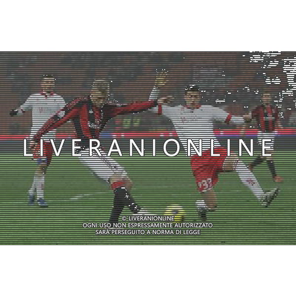 Milano 20-01-2011 Coppa Italia Tim Cup 2010/11 milan-bari nella foto occasione di beniamino abate contrastato da marco rossi ph marco luzzani/ag aldo liverani s.a.s.