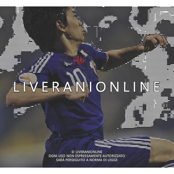 (110121) -- DOHA, Jan. 21, 2011 () -- Japan\'s Shinji Kagawa celebrates a goal during the 2011 Asian Cup quarter-final football match against Qatar in Doha, capital of Qatar, Jan. 21, 2011. Japan won 3-2 and advanced to the semifinal. (/Tao Xiyi) /PHOTOSHOT/AG ALDO LIVERANI SAS - ASIAN CUP 2011 ITALY ONLY