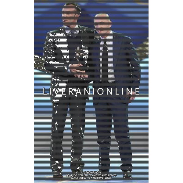 Oscar del Calcio AIC 2010 - 14Á Edizione Milano - 24.01.2011 Nella Foto:marco branca e ausilio ricevono il premio miglior squadra dell\'anno per l\'inter /Ph.Vitez-Ag. Aldo Liverani