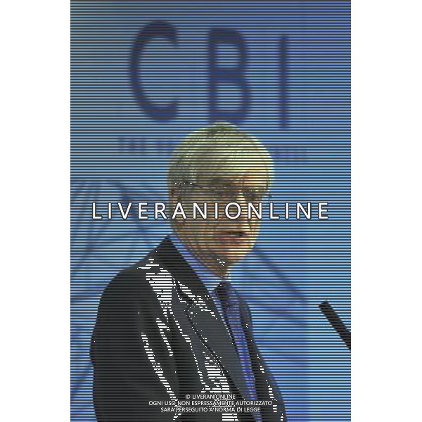 Sir Richard LambertÍs final speech at the CBI before his successor John Cridland takes over as the new CBI Director-General next Monday. Photo Shows; John Cridland introducing Sir Richard Lambert ©photoshot/Agenzia Aldo Liverani Sas - ITALY ONLY - Il discorso finale di Sir Richard Lambert al CBI prima dell\'introduzione del suo successore John Cridland che gli subentra come nuovo Direttore Generale della CBI