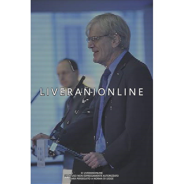 Sir Richard LambertÕs final speech at the CBI before his successor John Cridland takes over as the new CBI Director-General next Monday. Photo Shows; John Cridland with Sir Richard Lambert ©photoshot/Agenzia Aldo Liverani Sas - ITALY ONLY - Il discorso finale di Sir Richard Lambert al CBI prima dell\'introduzione del suo successore John Cridland che gli subentra come nuovo Direttore Generale della CBI