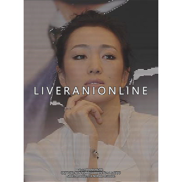 SEOUL, 24 Gennaio 2011 () - L\'attrice Gong Li durante la conferenza stampa per il nuovo film \'Shanghai\', prodotto congiuntamente dalla Huayi Brothers Media Corporation e Weinstein Co. presso l\'Hotel Shilla a Seoul, Corea del Sud, il 24 gennaio, 2011. Il film \'Shanghai\' verrˆ presentato in anteprima a Seul il 27 gennaio. 2011. AG. ALDO LIVERANI SAS ITALY ONLY