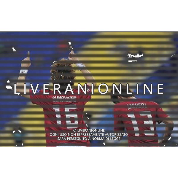 (110125) -- DOHA, Jan. 25, 2011 () -- Ki Sung Yueng (L) of South Korea celebrates his goal during the semifinal between Japan and South Korea at the Asian Cup in Doha, capital of Qatar, Jan. 25, 2011. (/Tao Xiyi)(lm) Doha , Coppa d\'Asia 2011 semifinali Giappone vs Corea del Sud AG. ALDO LIVERANI SAS ITALY ONLY