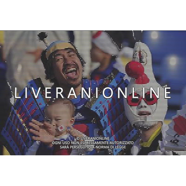 (110125) -- DOHA, Jan. 25, 2011 () -- Japanese fans react before the semifinal between Japan and South Korea at the Asian Cup in Doha, capital of Qatar, Jan. 25, 2011. (/Tao Xiyi)(lm) Doha , Coppa d\'Asia 2011 semifinali Giappone vs Corea del Sud AG. ALDO LIVERANI SAS ITALY ONLY