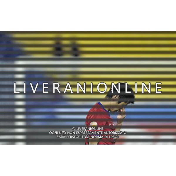 (110126) -- DOHA, Jan. 26, 2011 () -- Lee Young Pyo of South Korea leaves the pitch after losing to Japan during the semifinal match between Japan and South Korea at the Asian Cup in Doha, capital of Qatar, Jan. 25, 2011. Japan defeated South Korea 3-0 on penalties after a 2-2 draw to reach the Asian Cup final. (/Tao Xiyi)(xm) Doha , Coppa d\'Asia 2011 semifinali Giappone vs Corea del Sud AG. ALDO LIVERANI SAS ITALY ONLY