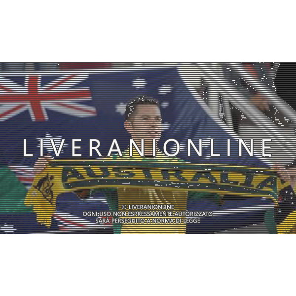 (110126) -- DOHA, Jan. 26, 2011 (Xinhua) -- A supporter of Australia team cheers during the Asian Cup semifinal match between Uzbekistan and Australia in Doha, capital of Qatar, Jan. 25, 2011. Australia won 6-0 and advanced to the final. (Xinhua/Chen Shaojin) (xm) Doha Coppa d\'Asia 2011 Uzbekistan vs Australia AG. ALDO LIVERANI SAS ITALY ONLY