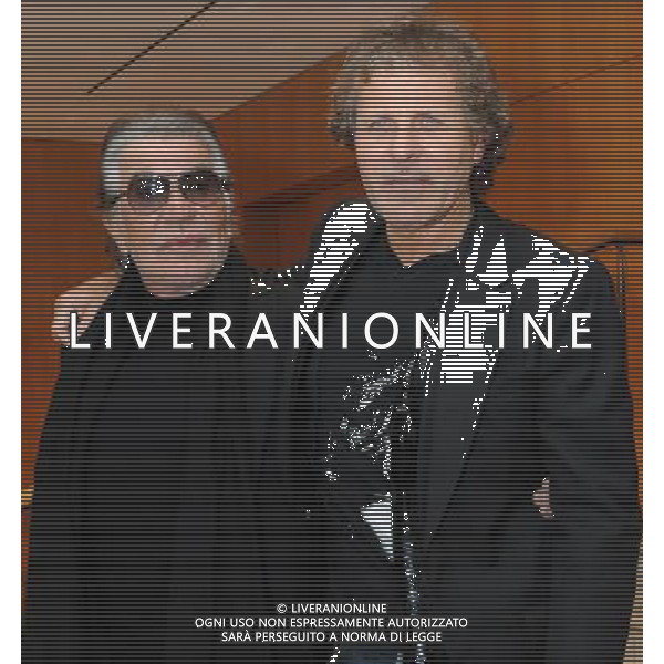 MILANO 27/1/2011 HOTEL FOUR SEASON VIA DEL GESU\' CONFERENZA STAMPA ROBERTO CAVALLI E RENZO ROSSO NELLA FOTO ROBERTO CAVALLI E RENZO ROSSO FOTO ROMANO/AG ALDO LIVERANI