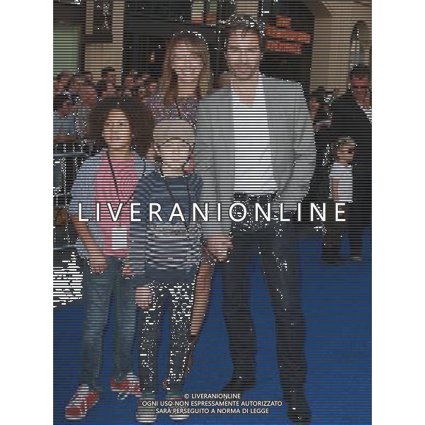 23 January 2011 - Hollywood, CA - Eric McCormack and family. Gnomeo And Juliette World Premiere held At The El Capitan Theatre. Photo Credit: Kevan Brooks/AdMedia AG. ALDO LIVERANI SAS ITALY ONLY