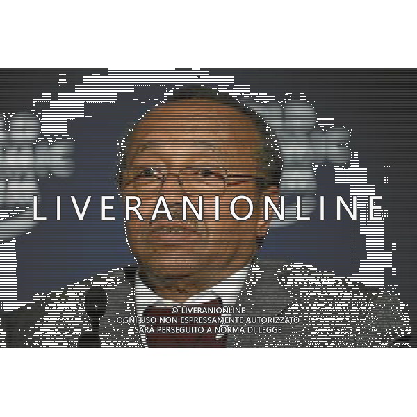 DAVOS/SWITZERLAND, 27JAN11 - Bekele Geleta, Secretary-General, International Federation of Red Cross and Red Crescent Societies (IFRC), Geneva, speaks during the press conference \'Haiti Briefing\' during the Annual Meeting 2011 of the World Economic Forum in Davos, Switzerland, January 27, 2011. World Economic Forum ©PHOTOSHOT/Agenzia Aldo Liverani Sas - ITALY ONLY - EDITORIAL USE ONLY -