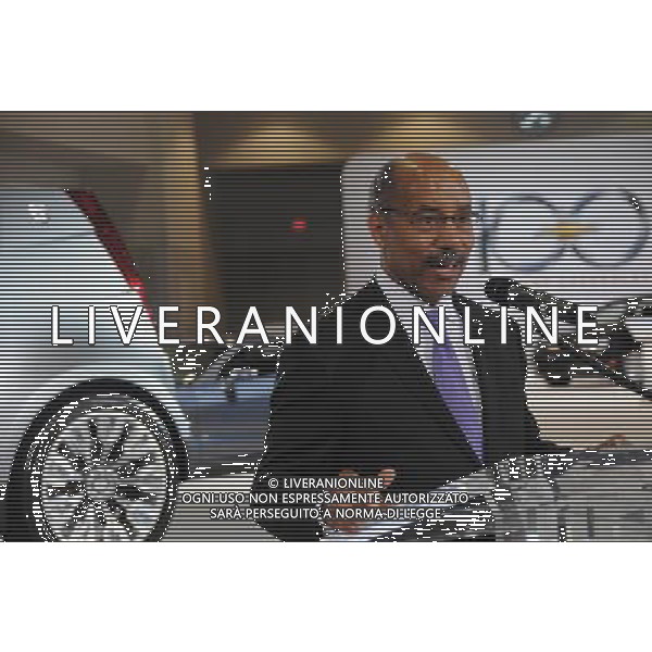 (110128) -- WASHINGTON, Jan. 28, 2011 () -- Edward Welburn, General Motors\' vice president for global design, talks to the media during the ongoing 2011 Washington Auto Show in Washington, capital of the United States, Jan. 27, 2011. Welburn predicted the GM\'s robust sales will continue in emerging markets such as India, Brazil and China, which he said was playing an increasingly important role in the company\'s global growth map. (/Jiang Xufeng) (zf) ©PHOTOSHOT/Agenzia Aldo Liverani Sas - ITALY ONLY - Edward Welburn, vice presidente di General Motors nel corso del 2011 Auto Show a Washington, capitale degli Stati Uniti, 27 gennaio 2011. 