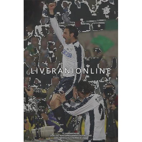 Lazio-Juventus coppa italia finale andata Tim Cup 17/03/2004 nella foto esultanza di stefano fiore dopo il gol foto terruso/agenzia aldo liverani
