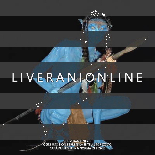 Avatar Fan painted by the German Bodypaint Artist Joeg Duesterwald NIEMIECKI ARTYSTA POMALOWAL CIALO KOBIETY WZORUJAC SIE NA FILMIE AVATAR BODYPAINTING FOT. FUTURE IMAGE/NEWSPIX.PL ITALY ONLY !!! --- Newspix.pl AG.ALDO LIVERANI SAS ITALY ONLY *** Local Caption ***