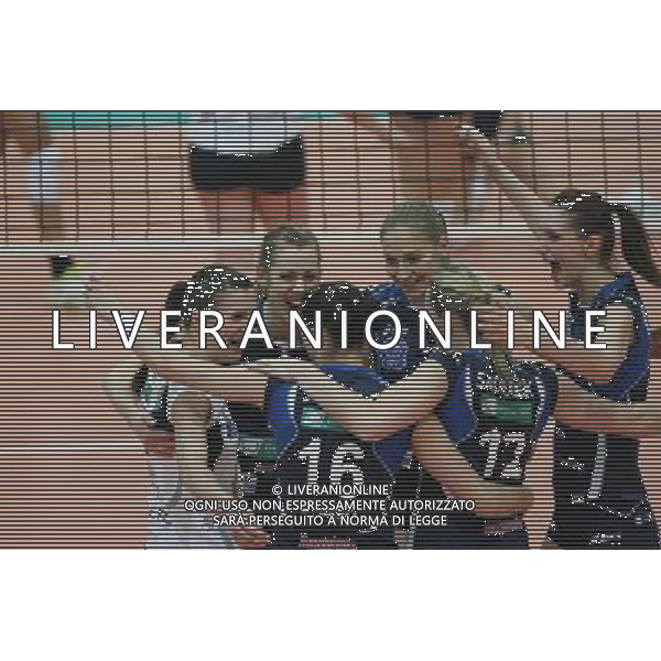 MUSZYNA 03.02.2011 cev woman volleyball champions league BANK BPS FAKRO MUSZYNA - MC CARNAGHI VILLA CORTESE ,CEV N/Z. RADOSC SIATKAREK MUSZYNIANKI FOTO: TOMASZ MARKOWSKI / NEWSPIX --- Newspix.pl VOLLEY CHAMPIONS LEAGUE BANK BPS FAKRO MUSZYNA - MC CARNAGHI VILLA CORTESE AG. ALDO LIVERANI SAS ITALY ONLY *** Local Caption ***