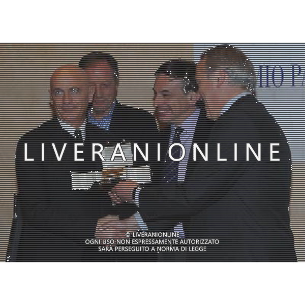 Panchina d Oro e Panchina d Argento 2010 Firenze - 07.02.2011 Nella Foto:Giuseppe Sannino miglior allenatore Lega Pro /Ph.Vitez-Ag. Aldo Liverani