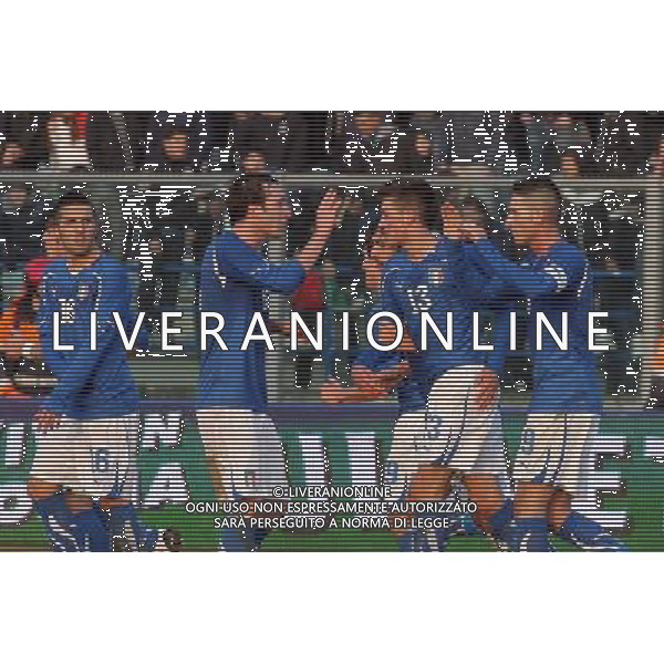EMPOLI, 08 FEBBRAIO 2011 AMICHEVOLE UNDER 21 ITALIA-INGHILTERRA NELLA FOTO: ESULTANZA DELL\'ITALIA DOPO IL GOL DELL\'1-0 DI MACHEDA FOTO STEFANO D\'ERRICO/AG. ALDO LIVERANI S.A.S.