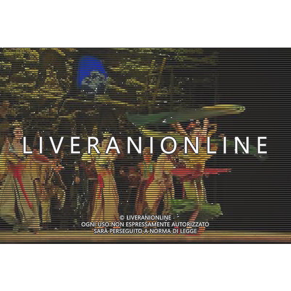 (110211) -- LANZHOU, Feb. 11, 2011 () -- Actresses perform during a dance drama called \'Dunhuang My Dreamland\' in Lanzhou, capital of northwest China\'s Gansu Province, Feb. 10, 2011. (/Jia Xiaoyun) (xzj) Lanzhou , attrici durante l\'eseguzione di una danza chiamata \'Dunhuang My Dreamland\' AG. ALDO LIVERANI ITALY ONLY *** Local Caption *** .