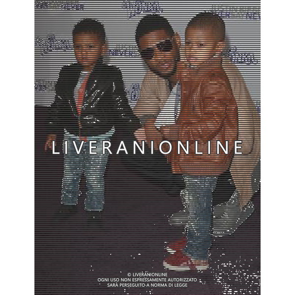 8 February 2011 - Los Angeles, California - Usher. \'Justin Bieber: Never Say Never\' Los Angeles Premiere held At Nokia Theatre L.A Live. Photo Credit: Kevan Brooks/AdMedia AG. ALDO LIVERANI SAS ITALY ONLY *** Local Caption ***