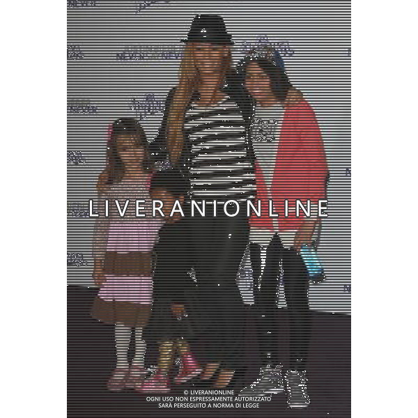 8 February 2011 - Los Angeles, California - Melanie \'Mel B\' Brown and Children. \'Justin Bieber: Never Say Never\' Los Angeles Premiere held At Nokia Theatre L.A Live. Photo Credit: Kevan Brooks/AdMedia AG. ALDO LIVERANI SAS ITALY ONLY *** Local Caption ***