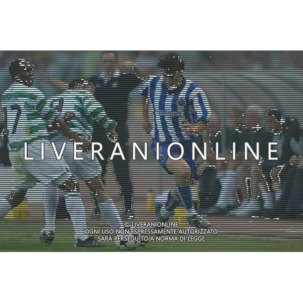 SIVIGLIA 21/05/2003 PORTO - CELTIC FINALE COPPA UEFA NELLA FOTO AGATHE - SUTTON - NUNO VALENTE FOTO FERNANDO VESCUSIO/AGENZIA ALDO LIVERANI