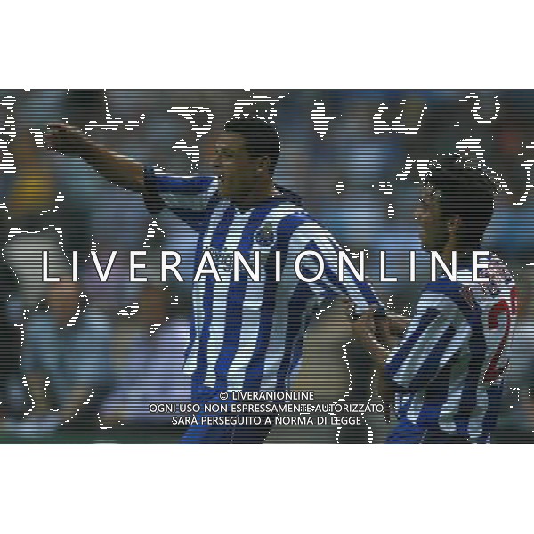 SIVIGLIA 21/05/2003 PORTO - CELTIC FINALE COPPA UEFA NELLA FOTO derlei e paulo ferreira esultano dopo l\'1-0 FOTO FERNANDO VESCUSIO/AGENZIA ALDO LIVERANI