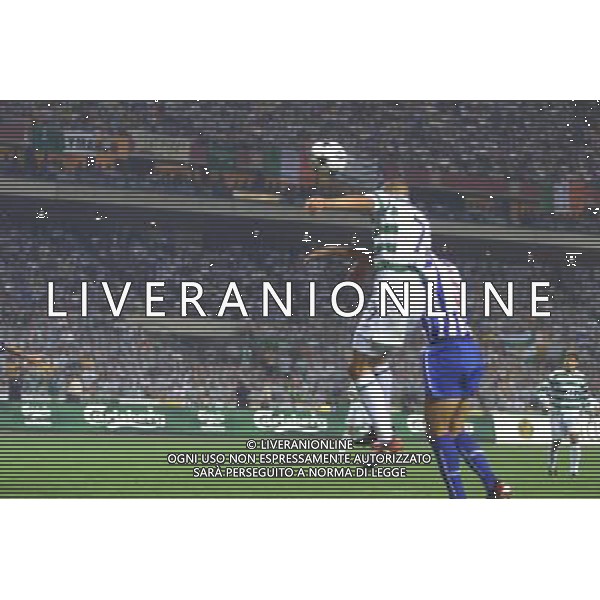 SIVIGLIA 21/05/2003 PORTO - CELTIC FINALE COPPA UEFA NELLA FOTO gol 1-1 di larsson FOTO FERNANDO VESCUSIO/AGENZIA ALDO LIVERANI