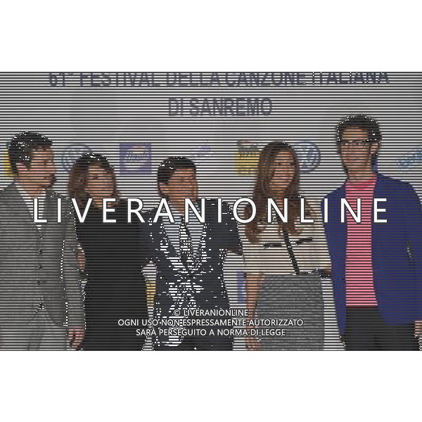 SANREMO 14 FEBBRAIO 2011 61mo FESTIVAL DELLA CANZONE ITALIANA CONFERENZA STAMPA DI PRESENTAZIONE UFFICIALE NELLLA FOTO LUCA BIZZARRI , ELISABETTA CANALIS , GIANNI MORANDI , BELEN RODRIGUEZ , PAOLO KESSISOGLU FOTO GAZZANICA/AG. ALDO LIVERANI SAS
