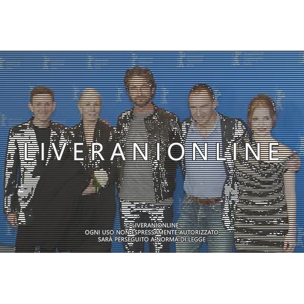 Screenwriter John Logan, actors Vanessa Redgrave, Gerard Butler, Ralph Fiennes and Jessica Chastain during the photocall for \'Coriolanus\' atBerlinale 2011 / 61st Berlin International Film Festival 14.02.2011 BERLIN 2011 FESTIWAL FILMOWY W BERLINIE PREMIERA FILMU FOT. FUTURE IMAGE/NEWSPIX.PL ITALY ONLY!!! --- Newspix.pl /AG ALDO LIVERANI CINEMA BERLINALE CINEMA FESTIVAL - ITALY ONLY - *** Local Caption *** .