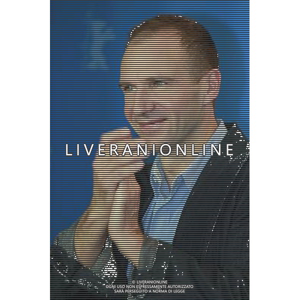 Actor and director Ralph Fiennes during the photocall for \'Coriolanus\' atBerlinale 2011 / 61st Berlin International Film Festival 14.02.2011 BERLIN 2011 FESTIWAL FILMOWY W BERLINIE PREMIERA FILMU FOT. FUTURE IMAGE/NEWSPIX.PL ITALY ONLY!!! --- Newspix.pl /AG ALDO LIVERANI CINEMA BERLINALE CINEMA FESTIVAL - ITALY ONLY - *** Local Caption *** .