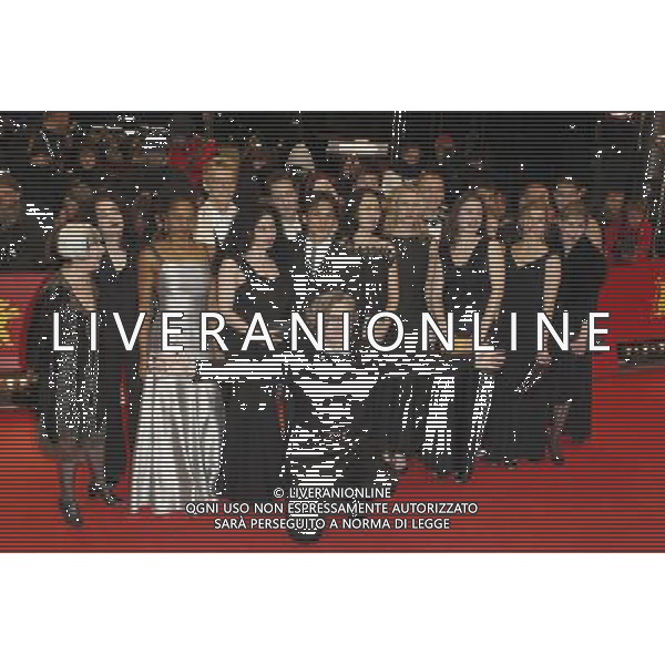 Wim Wenders with cast and crew attending the Red Carpet of the film \'Pina 3D\' during 61st International Film Festival in Berlin / Berlinale 2011 FESTIWAL FILMOWY BERLINALE PREMIERA FILMU CZERWONY DYWAN FOT. FUTURE IMAGE/NEWSPIX.PL ITALY ONLY !!!! --- Newspix.pl /AG ALDO LIVERANI CINEMA BERLINALE CINEMA FESTIVAL - ITALY ONLY - *** Local Caption *** .