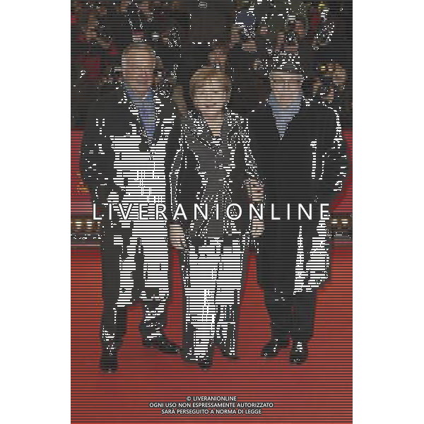 Minister of Culture Bernd Neumann, German Chancellor Angela Merkel and Berlinale Director Dieter Kosslick attending the Red Carpet of the film \'Pina 3D\' during 61st International Film Festival in Berlin / Berlinale 2011 FESTIWAL FILMOWY BERLINALE PREMIERA FILMU CZERWONY DYWAN FOT. FUTURE IMAGE/NEWSPIX.PL ITALY ONLY !!!! --- Newspix.pl /AG ALDO LIVERANI CINEMA BERLINALE CINEMA FESTIVAL - ITALY ONLY - *** Local Caption *** .