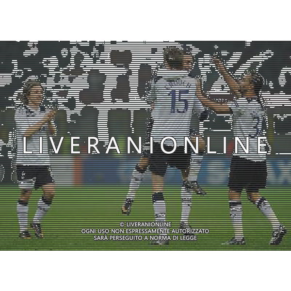 UEFA Champions League 2010/2011 Round of 16 Milano - 15.02.2011 Milan-Tottenham Nella Foto:crouch esulta /Ph.Vitez-Ag. Aldo Liverani
