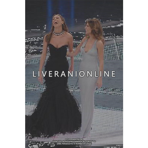 61mo Festival della canzone Italiana di Sanremo prima serata 15/02/2011 nella foto Belen Rodriguez e Elisabetta Canalis ©Gazzaniga/Agenzia Aldo Liverani Sas