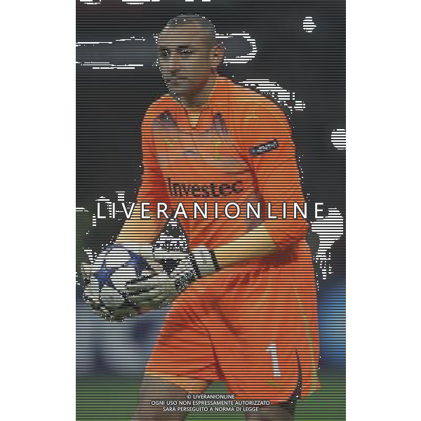 Milano 15-02-2011 Champions League 2010/11 milan-tottenham 0:1 nella foto heurelho gomes ph marco luzzani/ag aldo liverani s.a.s.
