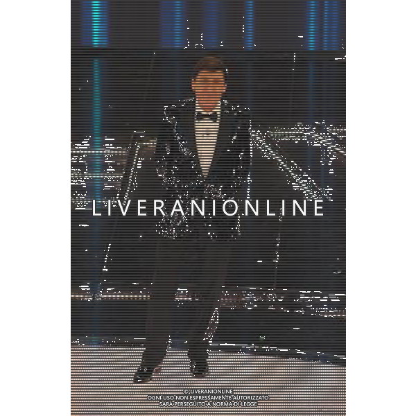 61mo FESTIVAL DELLA CANZONE ITALIANA DI SANREMO 16/02/2011 SECONDA SERATA NELLA FOTO GIANNI MORANDI ©GAZZANIGA/AGENZIA ALDO LIVERANI SAS