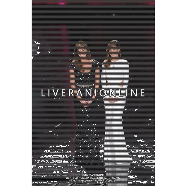 61mo FESTIVAL DELLA CANZONE ITALIANA DI SANREMO 16/02/2011 SECONDA SERATA NELLA FOTO BELEN RODRIGUEZ E ELISABETTA CANALIS ©GAZZANIGA/AGENZIA ALDO LIVERANI SAS